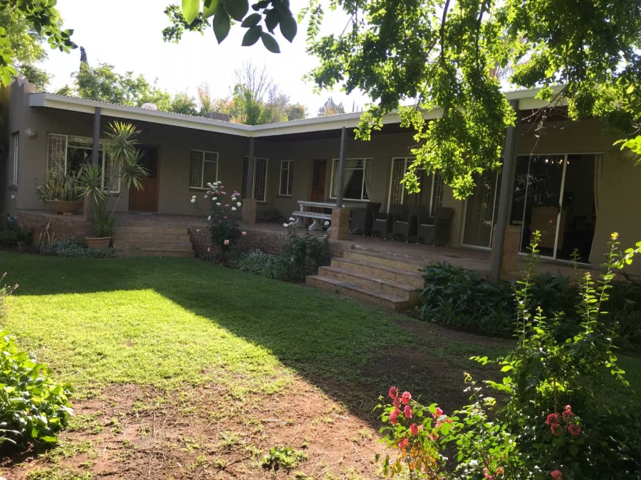 4 Bedroom Property for Sale in Middelpos Northern Cape